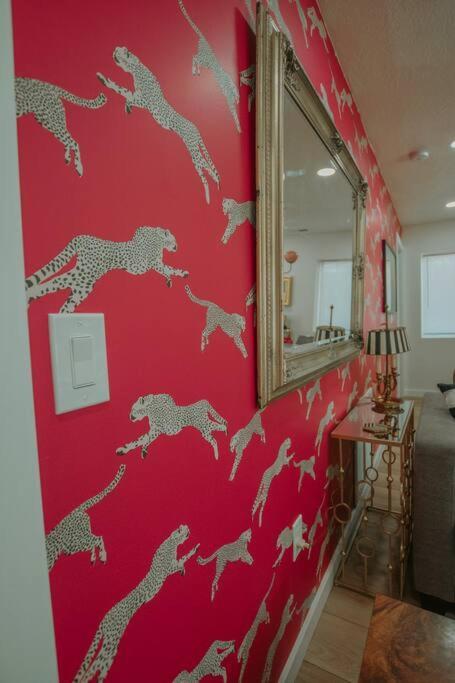 Bohemian Chic An Eclectic Escape-hot Tub-pet Friendly-no Pet Fees! Holiday home