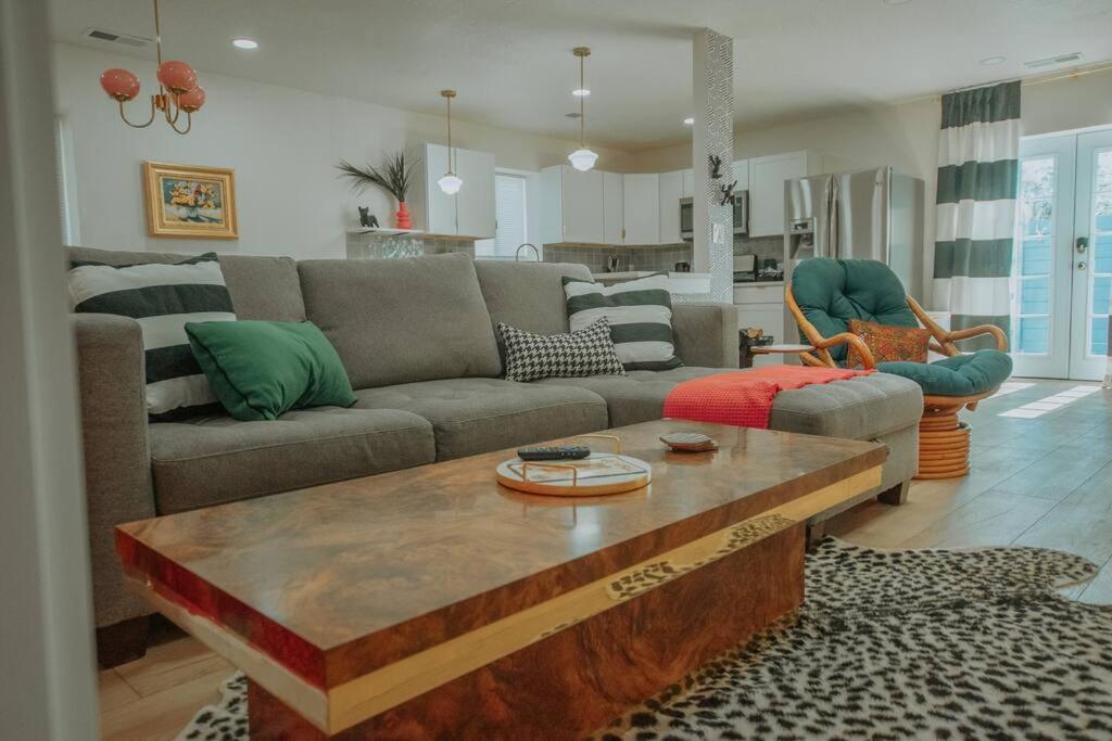 Bohemian Chic An Eclectic Escape-hot Tub-pet Friendly-no Pet Fees!