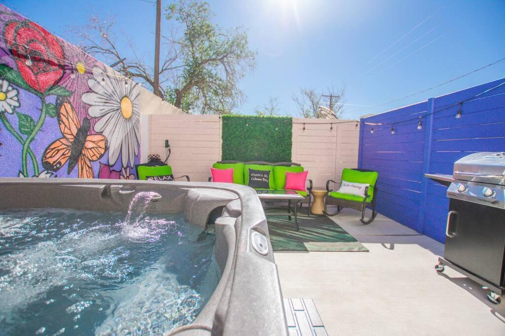 Bohemian Chic An Eclectic Escape-hot Tub-pet Friendly-no Pet Fees! Holiday home *