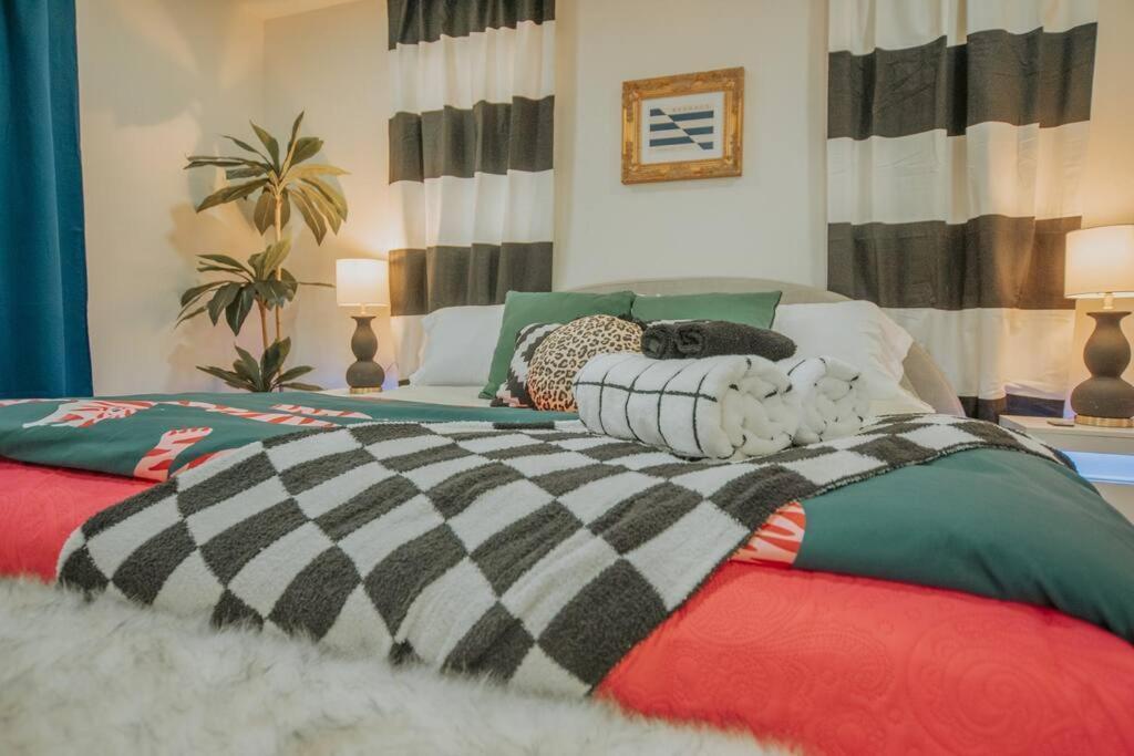 Bohemian Chic An Eclectic Escape-hot Tub-pet Friendly-no Pet Fees! Holiday home