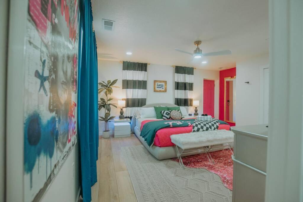 Bohemian Chic An Eclectic Escape-hot Tub-pet Friendly-no Pet Fees! Holiday home
