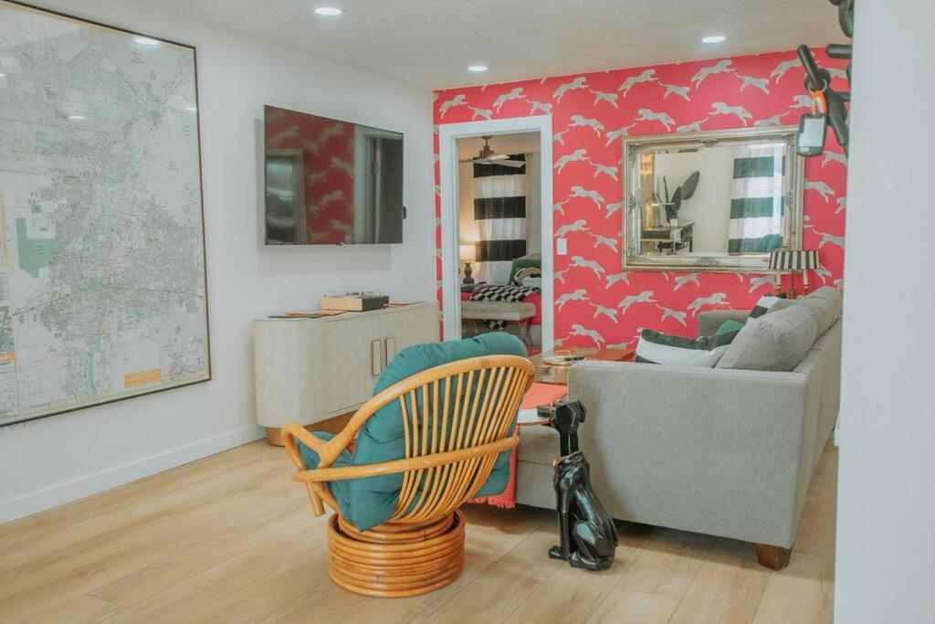 Bohemian Chic An Eclectic Escape-hot Tub-pet Friendly-no Pet Fees! Holiday home